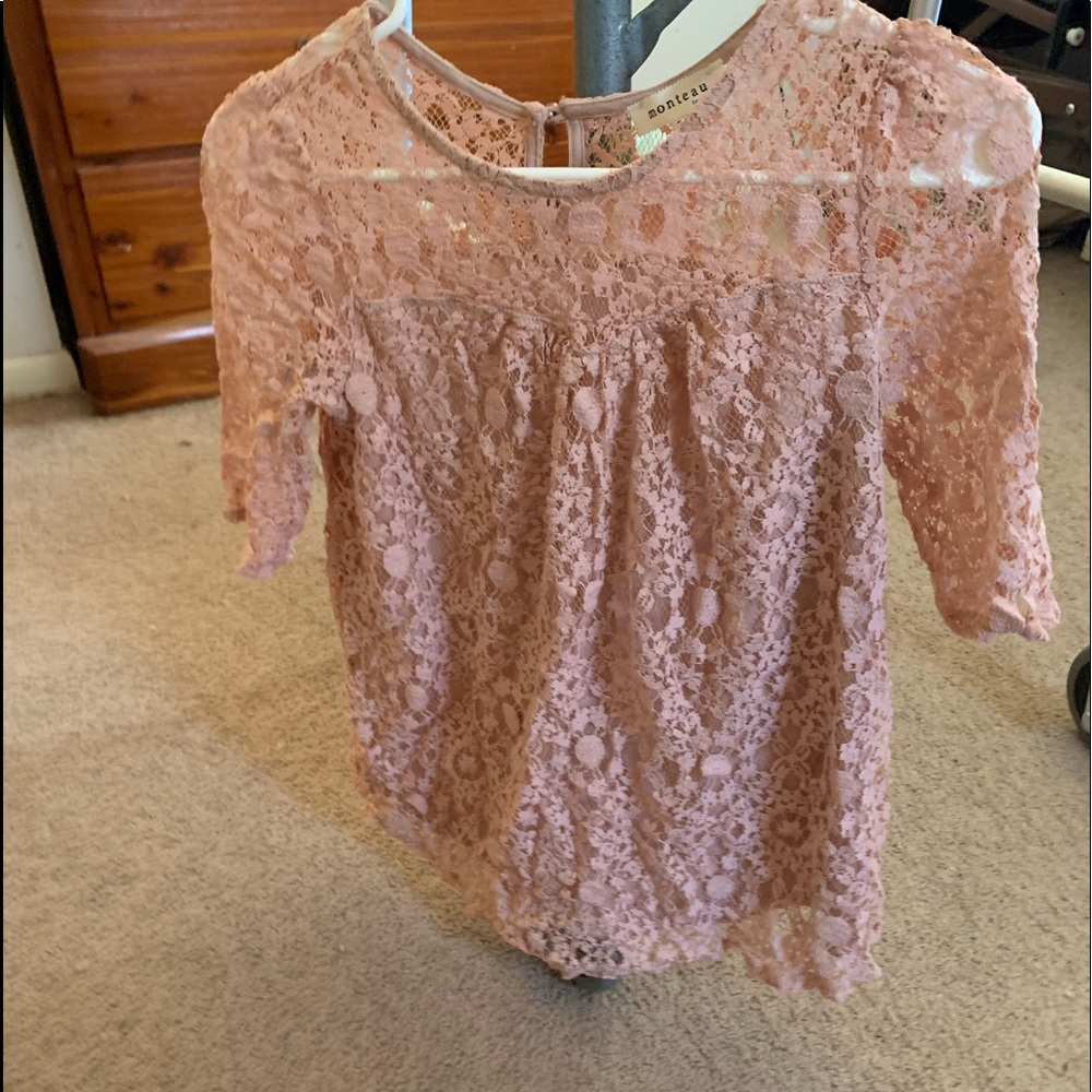 Woman lace shirt